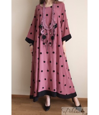 Nauja DW suknelė puošta taškučiais